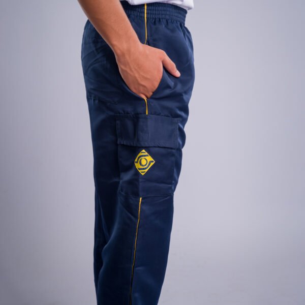 Santa Úrsula - Fundamental/Médio - Masculino - Diária - Calça Cargo - Imagem 3